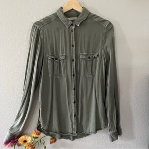 American Eagle Outfitters Boyfriend Fit Olive Button Down Shirt Size Small